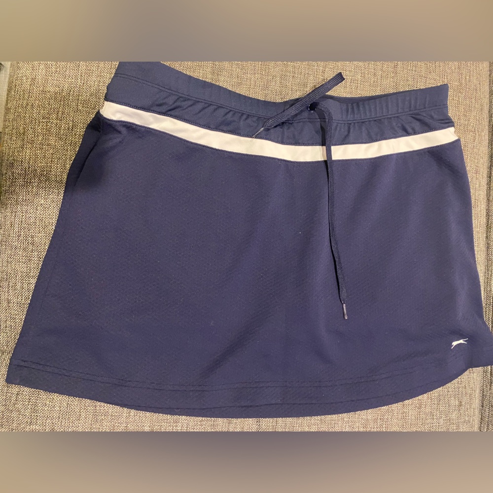 Womens navy golf/tennis skort